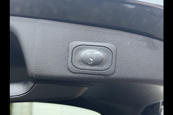 Ford FOCUS Wagon 125pk EcoB. ST-line X Bns AUTOMAAT/WINTERPACK/CAMERA/ADAPTIVE C.