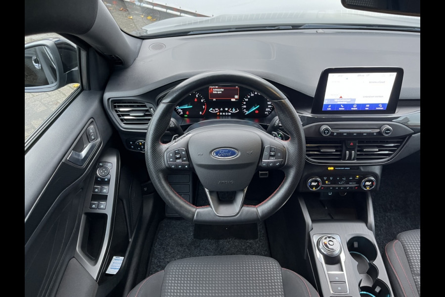 Ford FOCUS Wagon 125pk EcoB. ST-line X Bns AUTOMAAT/WINTERPACK/CAMERA/ADAPTIVE C.