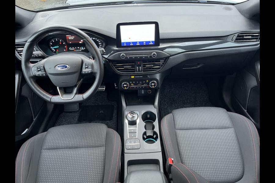 Ford FOCUS Wagon 125pk EcoB. ST-line X Bns AUTOMAAT/WINTERPACK/CAMERA/ADAPTIVE C.
