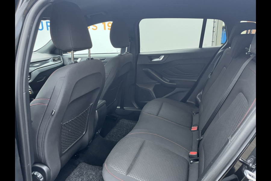 Ford FOCUS Wagon 125pk EcoB. ST-line X Bns AUTOMAAT/WINTERPACK/CAMERA/ADAPTIVE C.