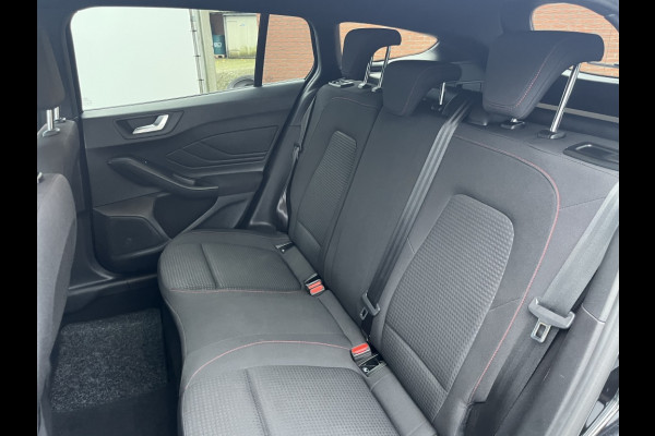 Ford FOCUS Wagon 125pk EcoB. ST-line X Bns AUTOMAAT/WINTERPACK/CAMERA/ADAPTIVE C.