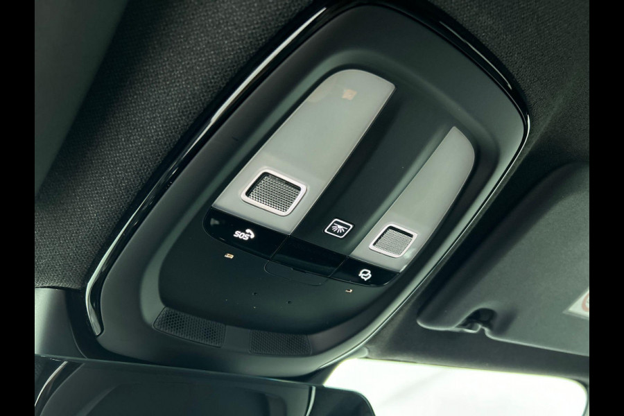 Volvo XC40 Recharge Plus 70 kWh | Navigatie | Apple Carplay/Android Auto | Climate control | Camera | Led | Parkeer sensoren | Virtual Cockpit | Cruise Control | 19"Lichtmetalen velgen | Sportstoelen Volvo XC40 Recharge Plus 70 kWh | Navigatie | Apple Carplay/Android Auto | Climate control | Camera | Led | Parkeer sensoren | Virtual Cockpit | Cruise Control | 19"Lichtmetalen velgen | Sportstoelen