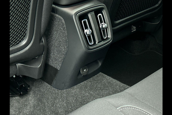 Volvo XC40 Recharge Plus 70 kWh | Navigatie | Apple Carplay/Android Auto | Climate control | Camera | Led | Parkeer sensoren | Virtual Cockpit | Cruise Control | 19"Lichtmetalen velgen | Sportstoelen Volvo XC40 Recharge Plus 70 kWh | Navigatie | Apple Carplay/Android Auto | Climate control | Camera | Led | Parkeer sensoren | Virtual Cockpit | Cruise Control | 19"Lichtmetalen velgen | Sportstoelen