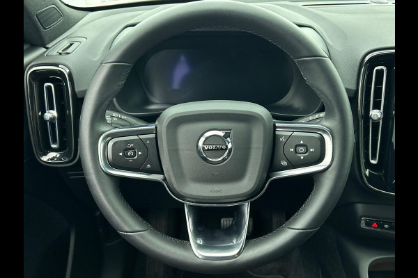 Volvo XC40 Recharge Plus 70 kWh | Navigatie | Apple Carplay/Android Auto | Climate control | Camera | Led | Parkeer sensoren | Virtual Cockpit | Cruise Control | 19"Lichtmetalen velgen | Sportstoelen Volvo XC40 Recharge Plus 70 kWh | Navigatie | Apple Carplay/Android Auto | Climate control | Camera | Led | Parkeer sensoren | Virtual Cockpit | Cruise Control | 19"Lichtmetalen velgen | Sportstoelen