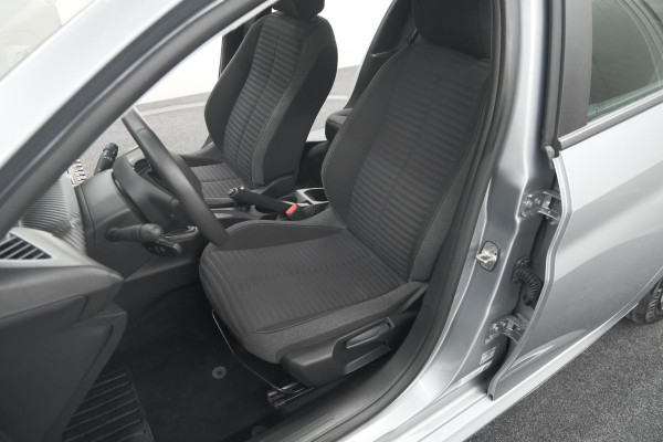 Peugeot 208 PureTech 100 Active | Parkeersensoren | Navigatie | Apple Carplay Peugeot 208 PureTech 100 Active | Parkeersensoren | Navigatie | Apple Carplay