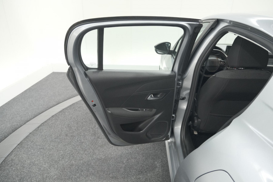Peugeot 208 PureTech 100 Active | Parkeersensoren | Navigatie | Apple Carplay Peugeot 208 PureTech 100 Active | Parkeersensoren | Navigatie | Apple Carplay