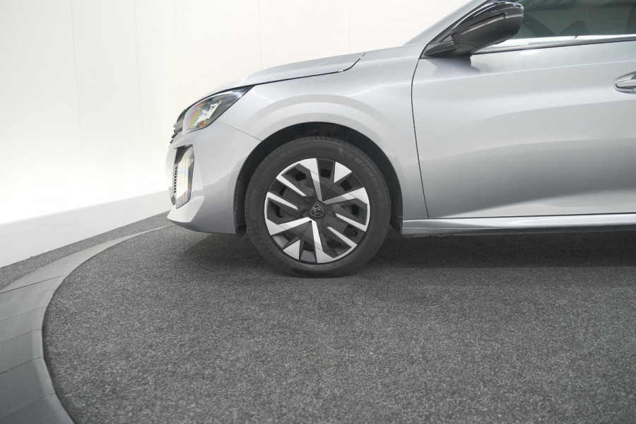 Peugeot 208 PureTech 100 Active | Parkeersensoren | Navigatie | Apple Carplay Peugeot 208 PureTech 100 Active | Parkeersensoren | Navigatie | Apple Carplay