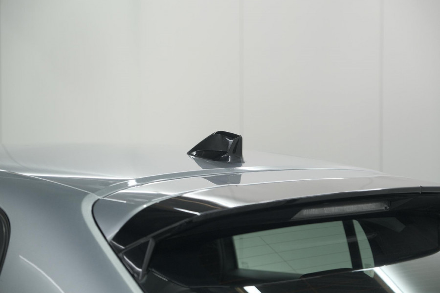 Peugeot 208 PureTech 100 Active | Parkeersensoren | Navigatie | Apple Carplay Peugeot 208 PureTech 100 Active | Parkeersensoren | Navigatie | Apple Carplay