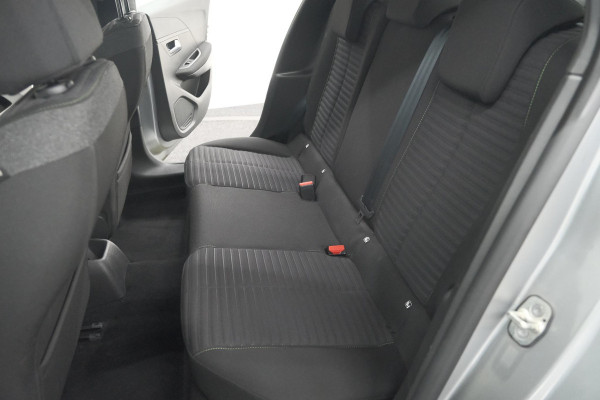 Peugeot 208 PureTech 100 Active | Parkeersensoren | Navigatie | Apple Carplay Peugeot 208 PureTech 100 Active | Parkeersensoren | Navigatie | Apple Carplay