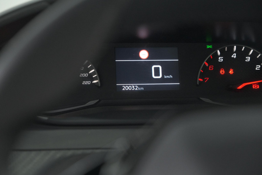 Peugeot 208 PureTech 100 Active | Parkeersensoren | Navigatie | Apple Carplay Peugeot 208 PureTech 100 Active | Parkeersensoren | Navigatie | Apple Carplay