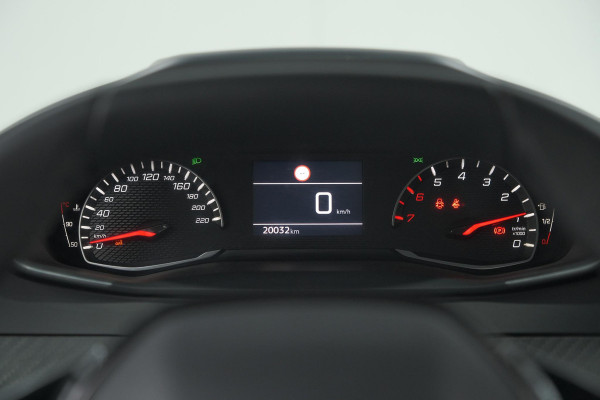 Peugeot 208 PureTech 100 Active | Parkeersensoren | Navigatie | Apple Carplay Peugeot 208 PureTech 100 Active | Parkeersensoren | Navigatie | Apple Carplay