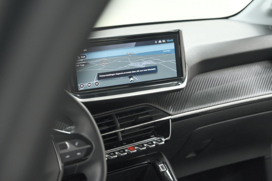 Peugeot 208 PureTech 100 Active | Parkeersensoren | Navigatie | Apple Carplay Peugeot 208 PureTech 100 Active | Parkeersensoren | Navigatie | Apple Carplay