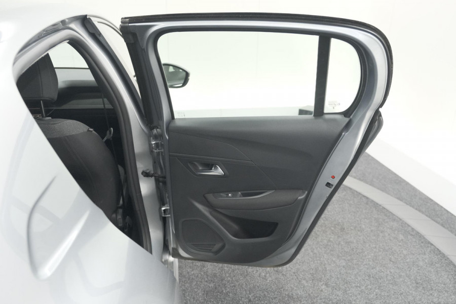 Peugeot 208 PureTech 100 Active | Parkeersensoren | Navigatie | Apple Carplay Peugeot 208 PureTech 100 Active | Parkeersensoren | Navigatie | Apple Carplay