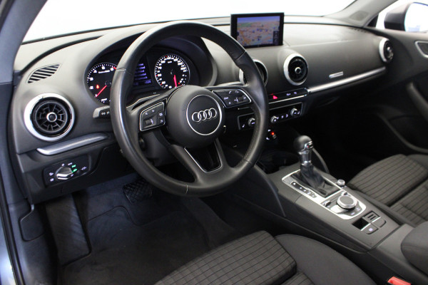 Audi A3 Limousine 1.5 TFSI CoD Sport S Line Edition |Navi|Stoelverwarming| Audi A3 Limousine 1.5 TFSI CoD Sport S Line Edition |Navi|Stoelverwarming|