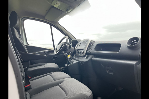 Renault Trafic 1.6 dCi E6 Comfort R-link 3 Zits Lease €251 p/m Airco, Navi, PDC, Bedrijfsinrichting, Cruise controle. Renault Trafic 1.6 dCi E6 Comfort R-link 3 Zits Lease €251 p/m Airco, Navi, PDC, Bedrijfsinrichting, Cruise controle.