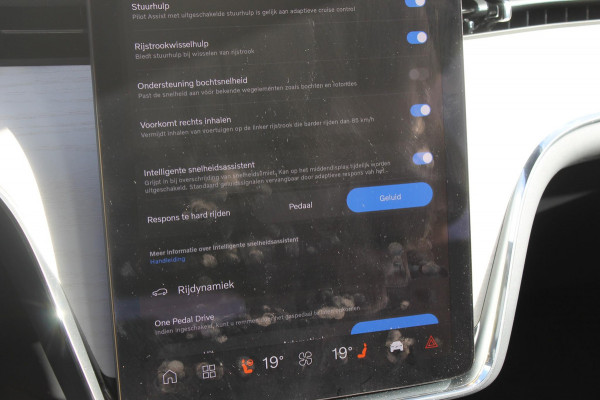 Volvo EX90 517Pk Twin Motor Performance Ultra 7p 111KwH Google infotainment / Luchtvering / Bowers & Wilkins Audio / Parkeersensoren rondom met 360 graden camera