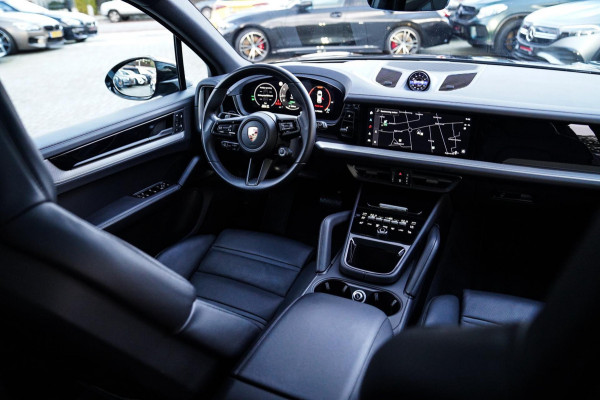 Porsche Cayenne 3.0 E-Hybrid | NIEUW MODEL | Panorama | Bose Sound | 360 cam | Adaptieve cruise | Kuipstoel | LED | Lane assist | Porsche Cayenne 3.0 E-Hybrid | NIEUW MODEL | Panorama | Bose Sound | 360 cam | Adaptieve cruise | Kuipstoel | LED | Lane assist |
