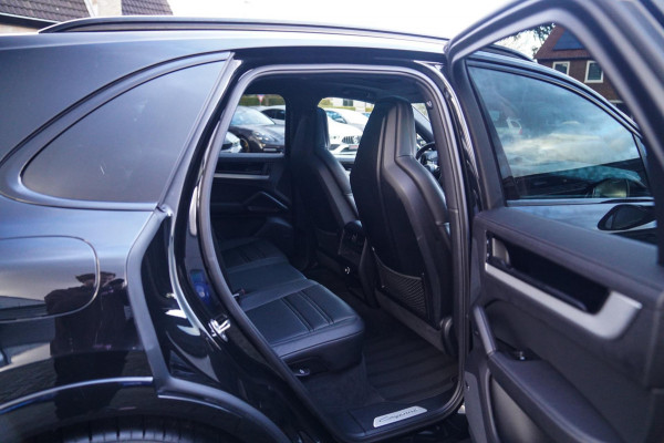 Porsche Cayenne 3.0 E-Hybrid | NIEUW MODEL | Panorama | Bose Sound | 360 cam | Adaptieve cruise | Kuipstoel | LED | Lane assist | Porsche Cayenne 3.0 E-Hybrid | NIEUW MODEL | Panorama | Bose Sound | 360 cam | Adaptieve cruise | Kuipstoel | LED | Lane assist |