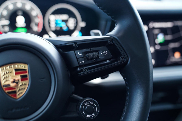 Porsche Cayenne 3.0 E-Hybrid | NIEUW MODEL | Panorama | Bose Sound | 360 cam | Adaptieve cruise | Kuipstoel | LED | Lane assist | Porsche Cayenne 3.0 E-Hybrid | NIEUW MODEL | Panorama | Bose Sound | 360 cam | Adaptieve cruise | Kuipstoel | LED | Lane assist |