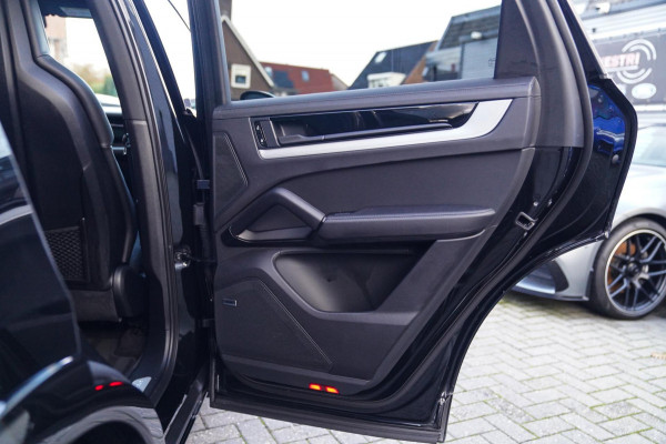 Porsche Cayenne 3.0 E-Hybrid | NIEUW MODEL | Panorama | Bose Sound | 360 cam | Adaptieve cruise | Kuipstoel | LED | Lane assist | Porsche Cayenne 3.0 E-Hybrid | NIEUW MODEL | Panorama | Bose Sound | 360 cam | Adaptieve cruise | Kuipstoel | LED | Lane assist |