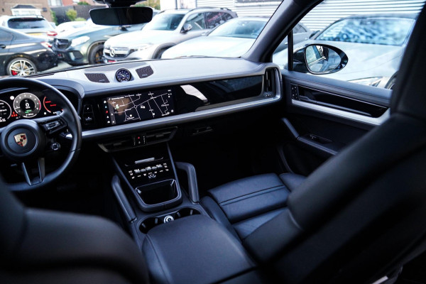 Porsche Cayenne 3.0 E-Hybrid | NIEUW MODEL | Panorama | Bose Sound | 360 cam | Adaptieve cruise | Kuipstoel | LED | Lane assist | Porsche Cayenne 3.0 E-Hybrid | NIEUW MODEL | Panorama | Bose Sound | 360 cam | Adaptieve cruise | Kuipstoel | LED | Lane assist |