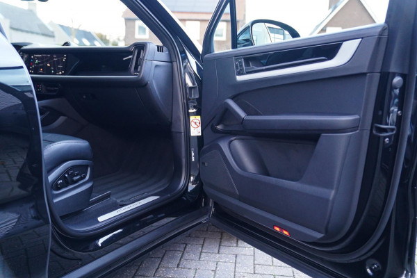 Porsche Cayenne 3.0 E-Hybrid | NIEUW MODEL | Panorama | Bose Sound | 360 cam | Adaptieve cruise | Kuipstoel | LED | Lane assist | Porsche Cayenne 3.0 E-Hybrid | NIEUW MODEL | Panorama | Bose Sound | 360 cam | Adaptieve cruise | Kuipstoel | LED | Lane assist |