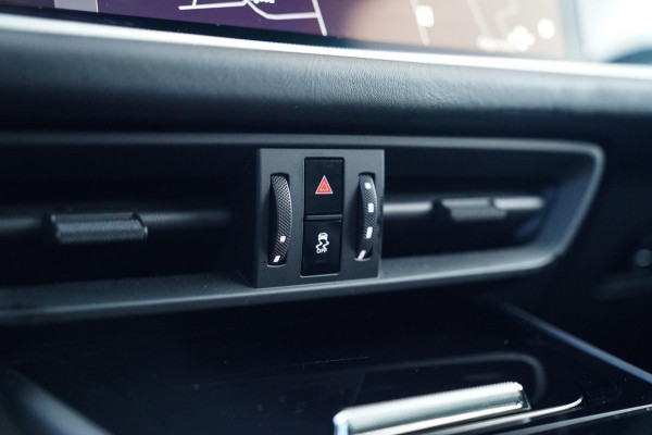 Porsche Cayenne 3.0 E-Hybrid | NIEUW MODEL | Panorama | Bose Sound | 360 cam | Adaptieve cruise | Kuipstoel | LED | Lane assist | Porsche Cayenne 3.0 E-Hybrid | NIEUW MODEL | Panorama | Bose Sound | 360 cam | Adaptieve cruise | Kuipstoel | LED | Lane assist |