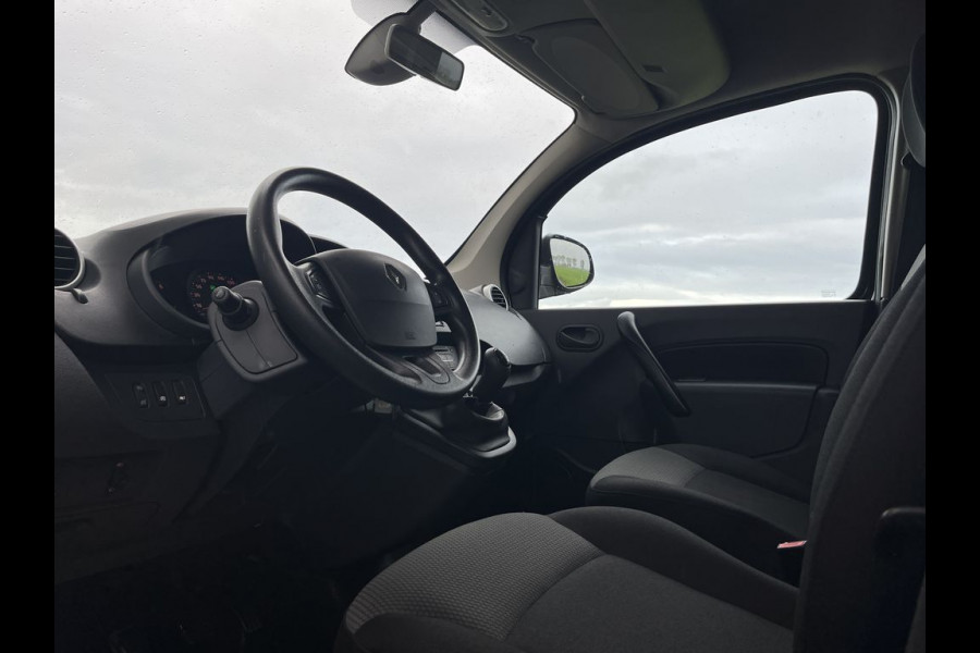 Renault Kangoo 1.5 dCi E6 90pk R-link BPM Vrij! Lease €171 p/m, Airco, Navi + Camera, PDC, Volledig onderhoudshistorie aanwezig Renault Kangoo 1.5 dCi E6 90pk R-link BPM Vrij! Lease €171 p/m, Airco, Navi + Camera, PDC, Volledig onderhoudshistorie aanwezig