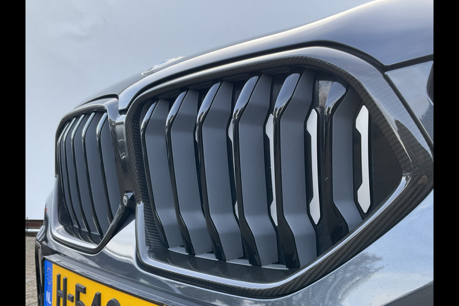BMW X6 xDrive40i M-Sport Luchtvering 360cam Pano HK Elek.Trekhaak Skylounge Carbon BOMVOL! BMW X6 xDrive40i M-Sport Luchtvering 360cam Pano HK Elek.Trekhaak Skylounge Carbon BOMVOL!