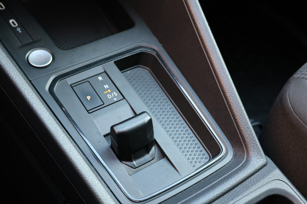 Volkswagen Caddy Cargo 1.5 TSI DSG | BTW Vrij | Marge | CarPlay | Camera | Stoelverwarming | Virtual Cockpit | Trekhaak | LED Koplampen | Cruise control | PDC | Nieuwe APK