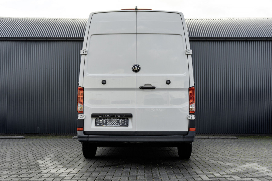 Volkswagen Crafter 35 TDI | L4H3 | NW Model | 140PK | Camera | CarPlay | Navigatie | Climate | PDC | Euro 6
