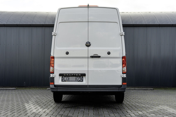 Volkswagen Crafter 35 TDI | L4H3 | NW Model | 140PK | Camera | CarPlay | Navigatie | Climate | PDC | Euro 6