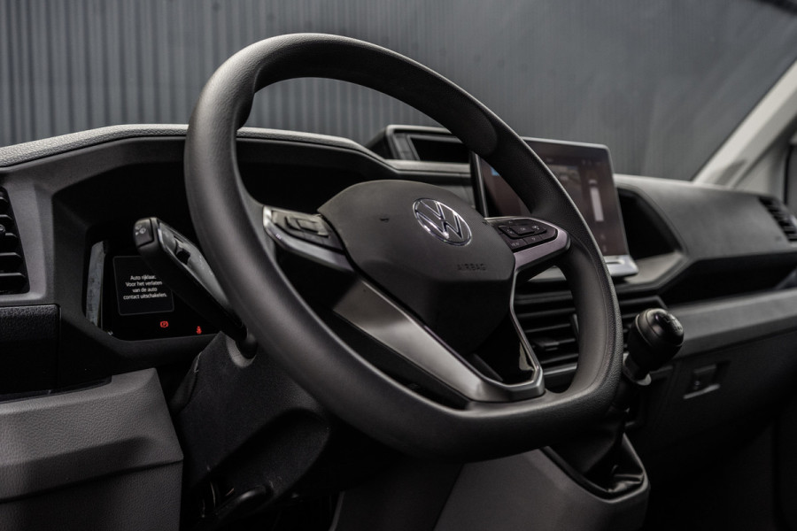 Volkswagen Crafter 35 TDI | L4H3 | NW Model | 140PK | Camera | CarPlay | Navigatie | Climate | PDC | Euro 6