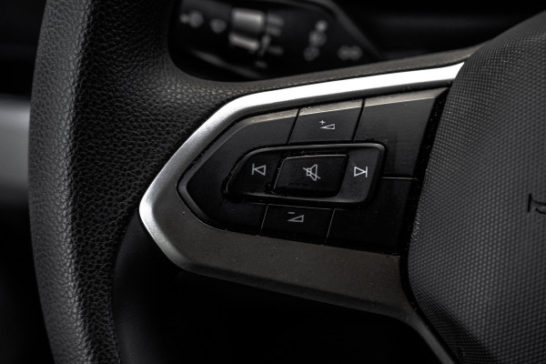 Volkswagen Crafter 35 TDI | L4H3 | NW Model | 140PK | Camera | CarPlay | Navigatie | Climate | PDC | Euro 6