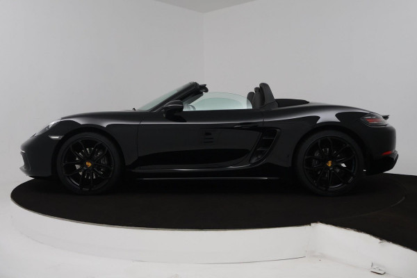 Porsche 718 Boxster 2.0 AANBIEDING!!!(Perfect OnderH, Sport Chrono, Sport Uitlaat, StoelV, Parkeersensoren, Navi, Cruise Con, Etc) Porsche 718 Boxster 2.0 AANBIEDING!!!(Perfect OnderH, Sport Chrono, Sport Uitlaat, StoelV, Parkeersensoren, Navi, Cruise Con, Etc)