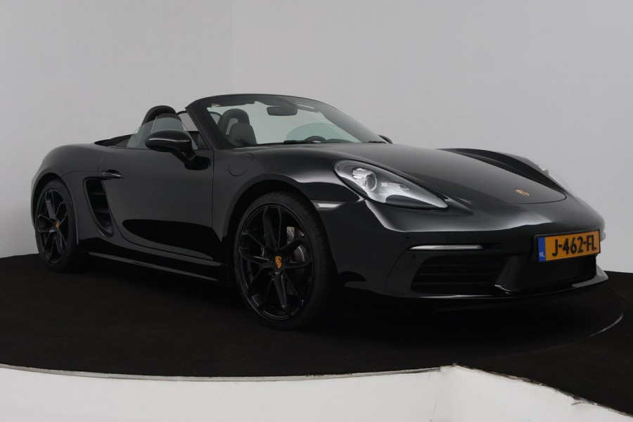 Porsche 718 Boxster 2.0 AANBIEDING!!!(Perfect OnderH, Sport Chrono, Sport Uitlaat, StoelV, Parkeersensoren, Navi, Cruise Con, Etc) Porsche 718 Boxster 2.0 AANBIEDING!!!(Perfect OnderH, Sport Chrono, Sport Uitlaat, StoelV, Parkeersensoren, Navi, Cruise Con, Etc)