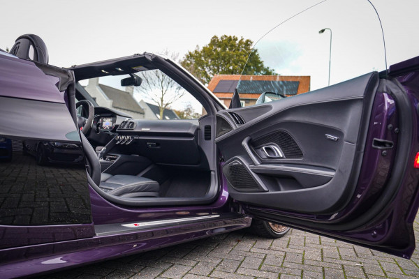 Audi R8 5.2 FSI Quattro Plus | Carbon |Audi Exclusive | Dealer onderhouden | PPF | RS-Zetels | RS Sportstuur | Bang&Olufsen | LED