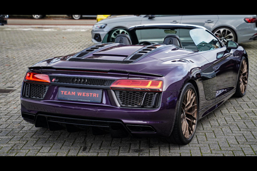 Audi R8 5.2 FSI Quattro Plus | Carbon |Audi Exclusive | Dealer onderhouden | PPF | RS-Zetels | RS Sportstuur | Bang&Olufsen | LED
