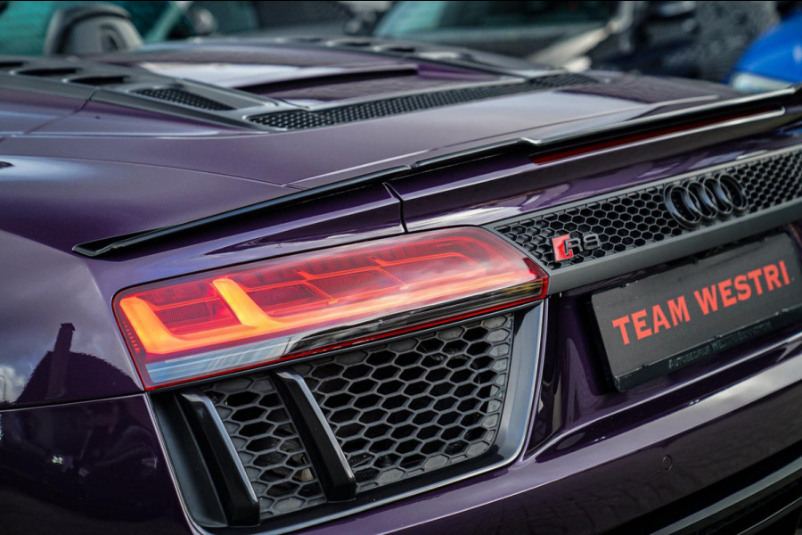 Audi R8 5.2 FSI Quattro Plus | Carbon |Audi Exclusive | Dealer onderhouden | PPF | RS-Zetels | RS Sportstuur | Bang&Olufsen | LED