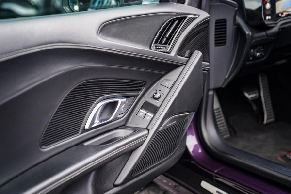 Audi R8 5.2 FSI Quattro Plus | Carbon |Audi Exclusive | Dealer onderhouden | PPF | RS-Zetels | RS Sportstuur | Bang&Olufsen | LED