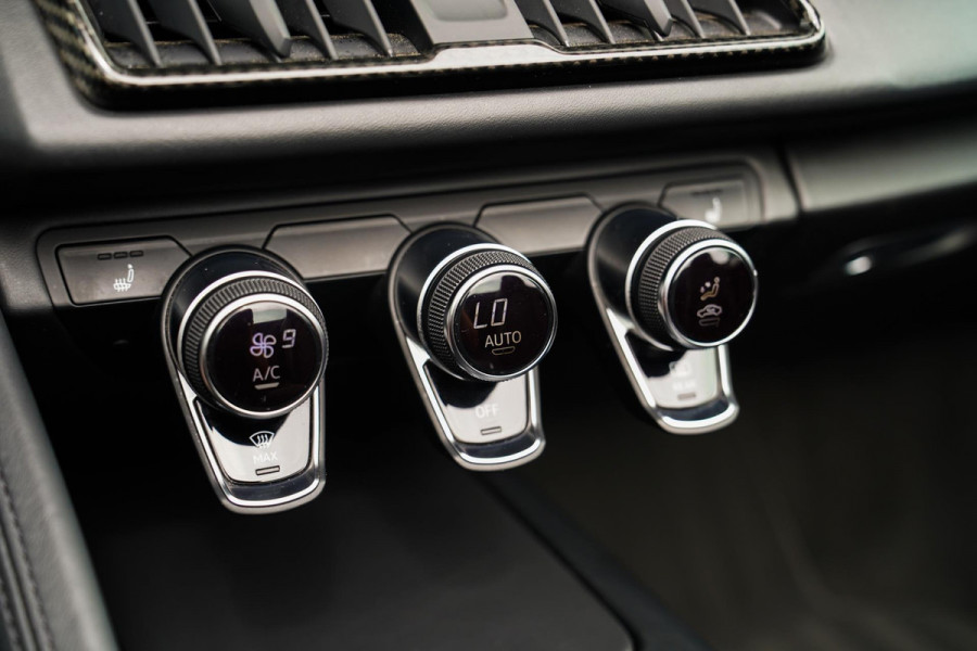 Audi R8 5.2 FSI Quattro Plus | Carbon |Audi Exclusive | Dealer onderhouden | PPF | RS-Zetels | RS Sportstuur | Bang&Olufsen | LED