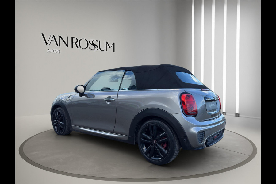 MINI Cabrio 1.5 Cooper Chili Serious Business JCW Chili pakket | Navigatie | Stoelverwarming | Airco (automatisch) | Parksensors |