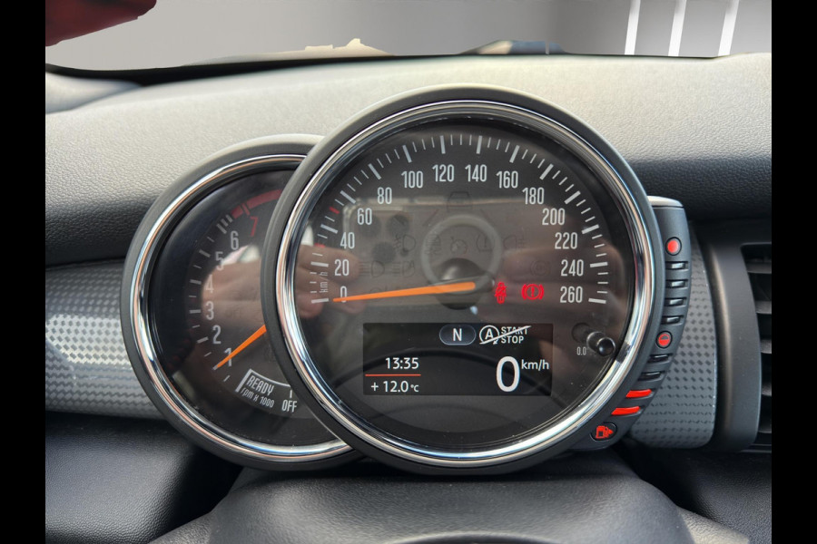 MINI Cabrio 1.5 Cooper Chili Serious Business JCW Chili pakket | Navigatie | Stoelverwarming | Airco (automatisch) | Parksensors |