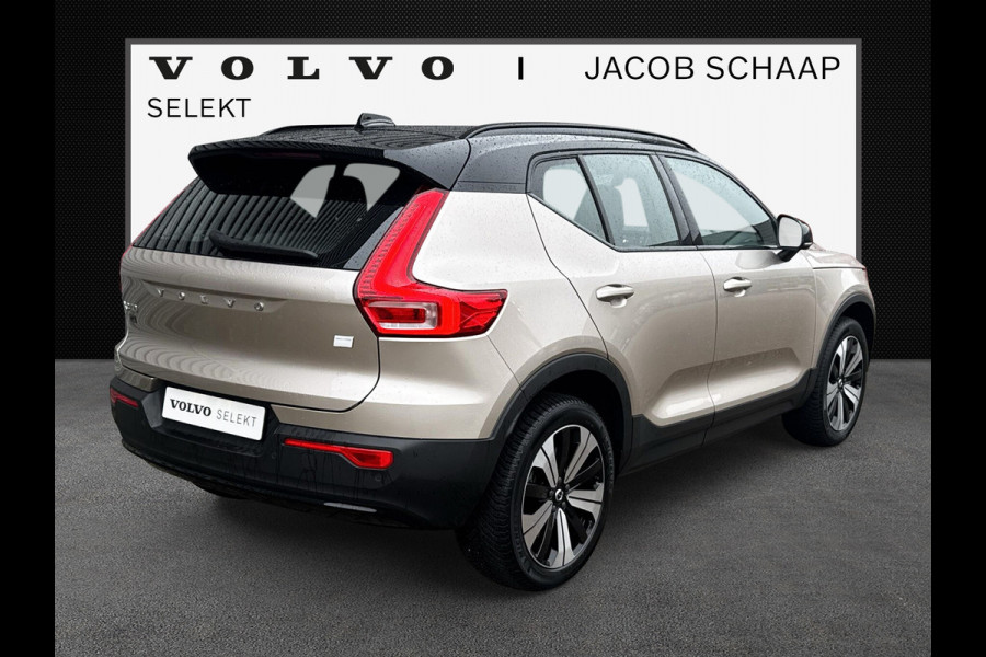 Volvo XC40 Recharge Core 70 kWh / Apple Carplay/Android Auto / 19" Velgen / Achteruitrijcamera /