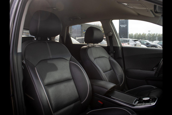 Kia e-Niro ExecutiveLine 64 kWh Stoelverwarming-/ventilatie | PDC voor & achter | Achteruitrijcamera | JBL | Stoelverwarming achter