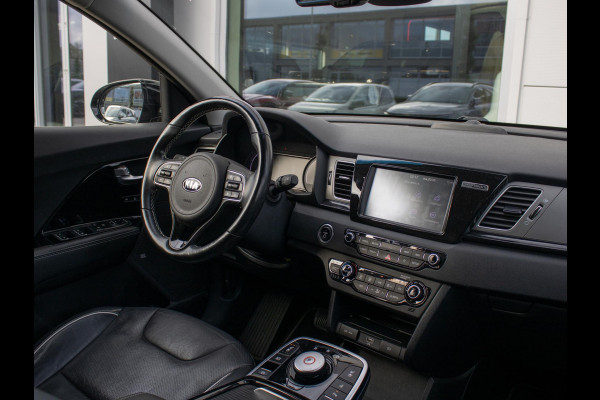 Kia e-Niro ExecutiveLine 64 kWh Stoelverwarming-/ventilatie | PDC voor & achter | Achteruitrijcamera | JBL | Stoelverwarming achter