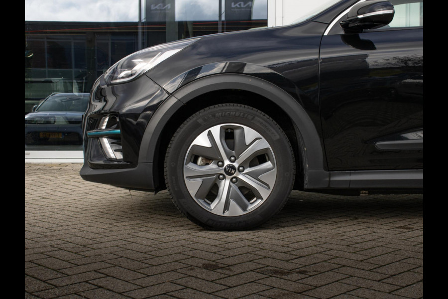 Kia e-Niro ExecutiveLine 64 kWh Stoelverwarming-/ventilatie | PDC voor & achter | Achteruitrijcamera | JBL | Stoelverwarming achter