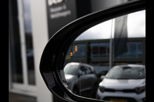 Kia e-Niro ExecutiveLine 64 kWh Stoelverwarming-/ventilatie | PDC voor & achter | Achteruitrijcamera | JBL | Stoelverwarming achter