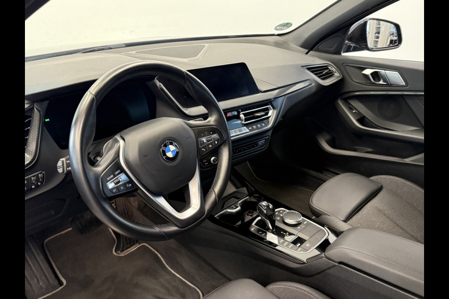 BMW 1-serie 118i Executive Edition Cruise/Climate PDC NAP