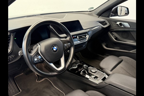 BMW 1-serie 118i Executive Edition Cruise/Climate PDC NAP